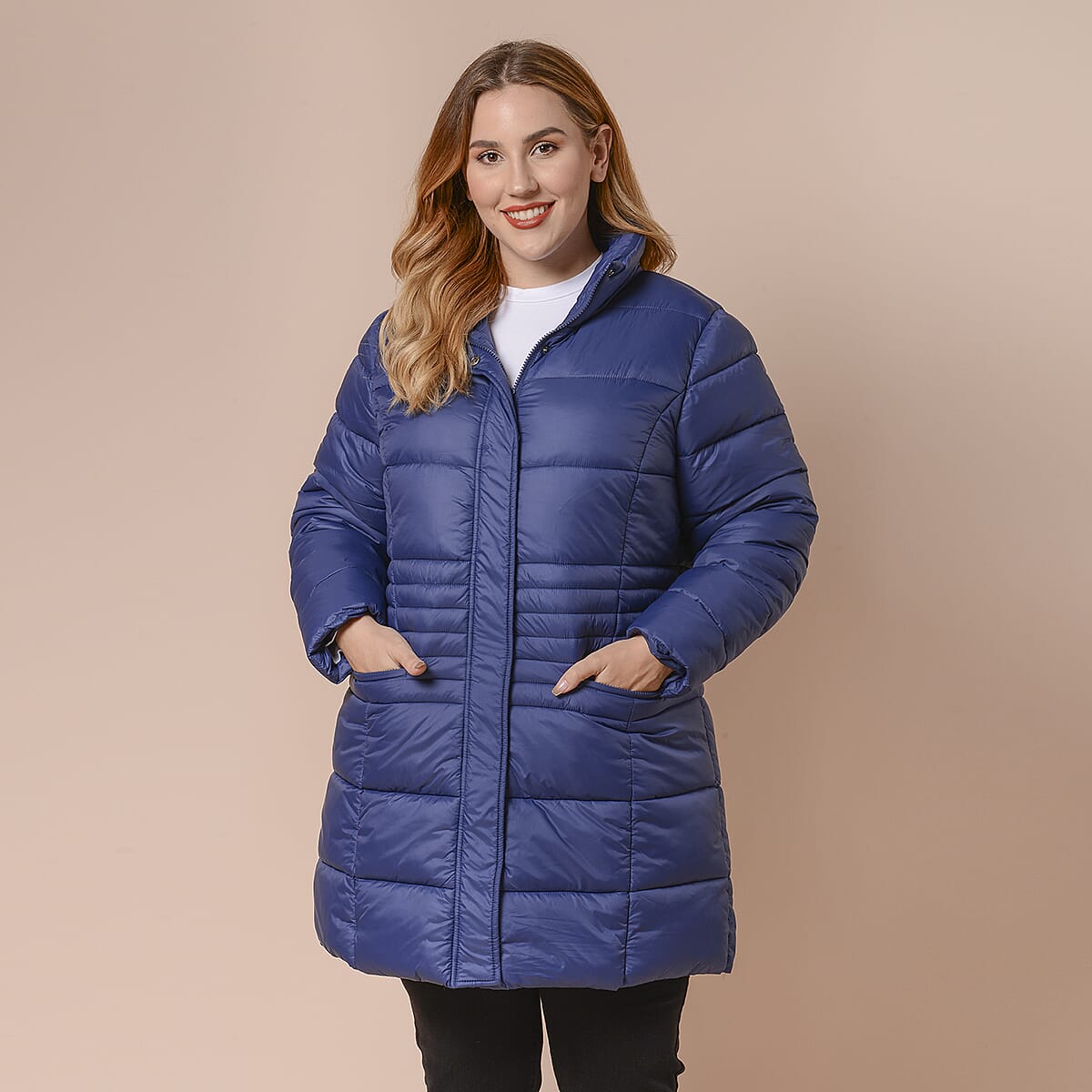 Passage Navy Long Sleeve Women Coat with 2 Zipper Pocket (M, Shell: 100% Nylon and Lining: 100% Polyester) image number 0