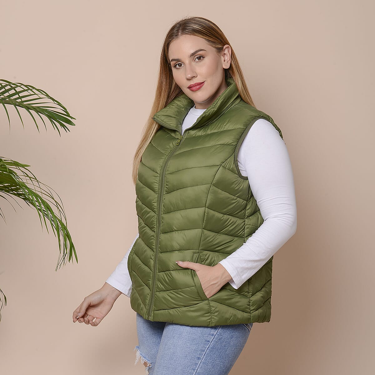 PASSAGE Olive Green Women's Zip Front Puffer Vest with Pockets (XL, 100% Polyester) image number 2