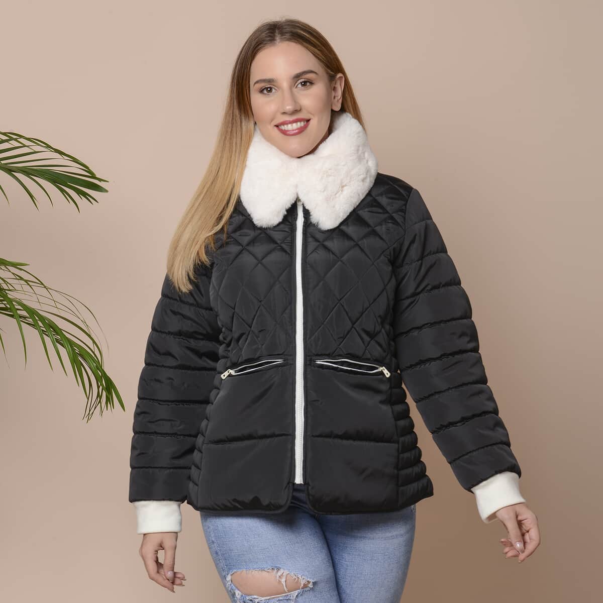 Passage Black Womens Puffer Coat With Faux Fur collar - M image number 0