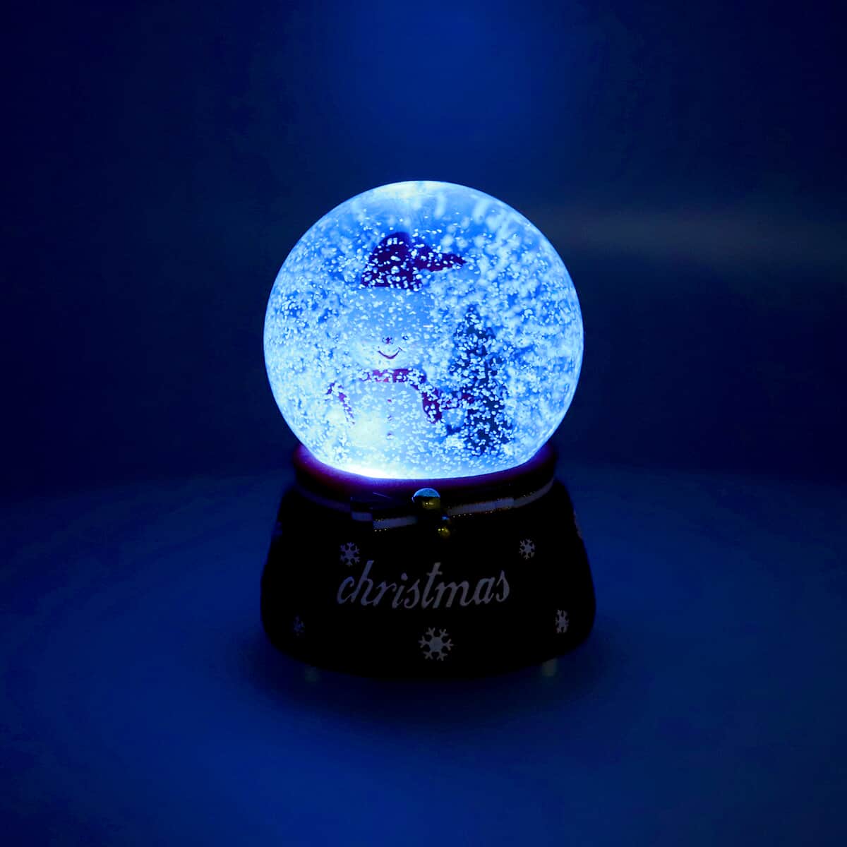 Christmas Musical Snow Globe - Snowman (3 AAA Batteries) image number 5