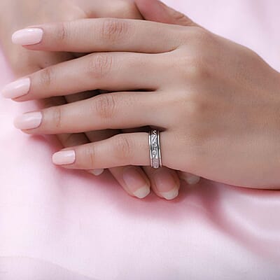 D'Joy Sterling Silver Spinner Band Ring (Size 5.0) (4 g)