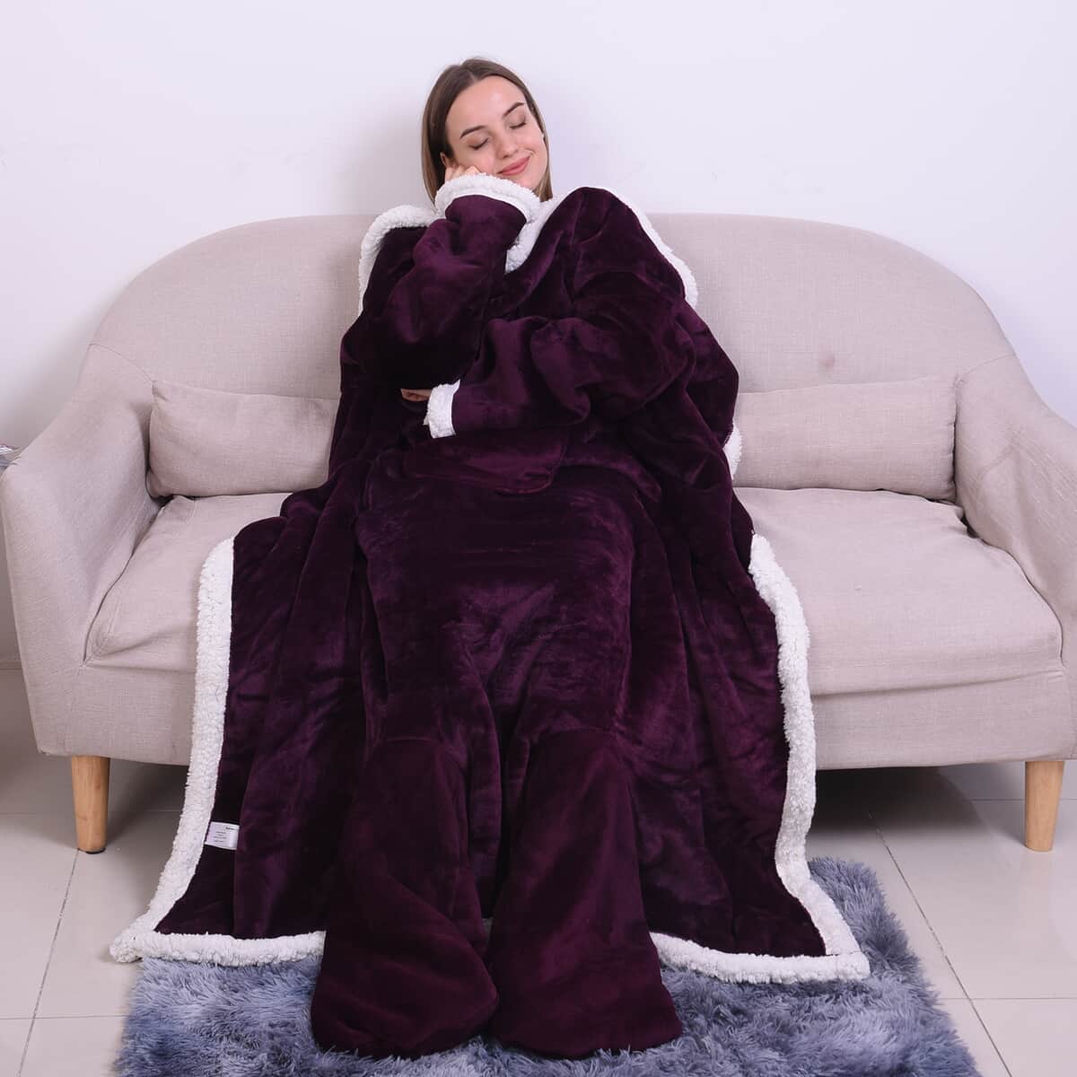 Homesmart Dark Purple and White Super Soft Flannel-Sherpa TV Blanket (100% Microfiber) image number 1