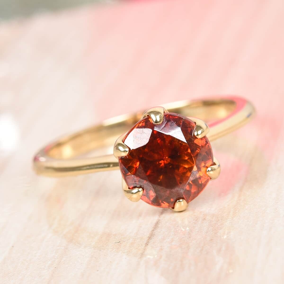 LUXORO 10K Yellow Gold Natural Picos Altos Red Sphalerite Ring (Size 7.0) 2.35 Grams 2.25 ctw image number 1