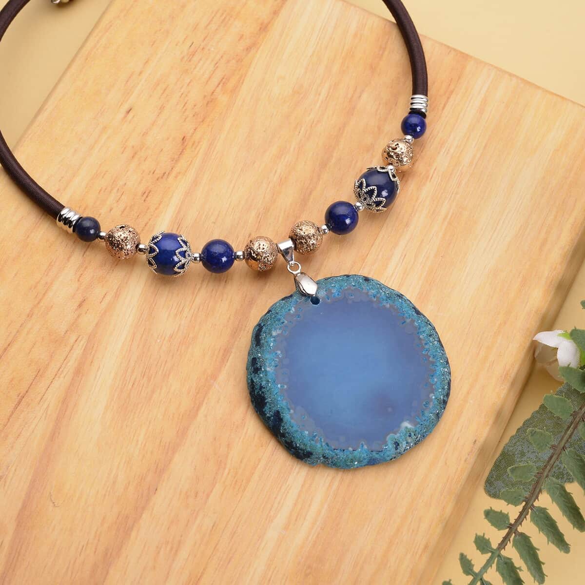 Enhanced Blue Agate and Multi Gemstone Necklace 17-19 Inches in Cord and Silvertone 190.00 ctw image number 1