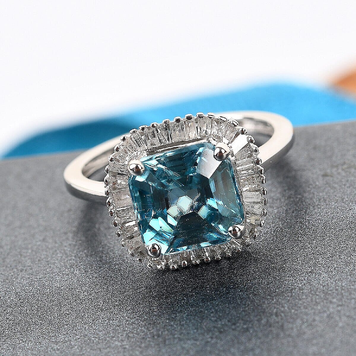 10K White Gold Asscher Cut Premium Ratanakiri Blue Zircon and Diamond Ballerina Ring (Size 10.0) 2.20 Grams 3.75 ctw