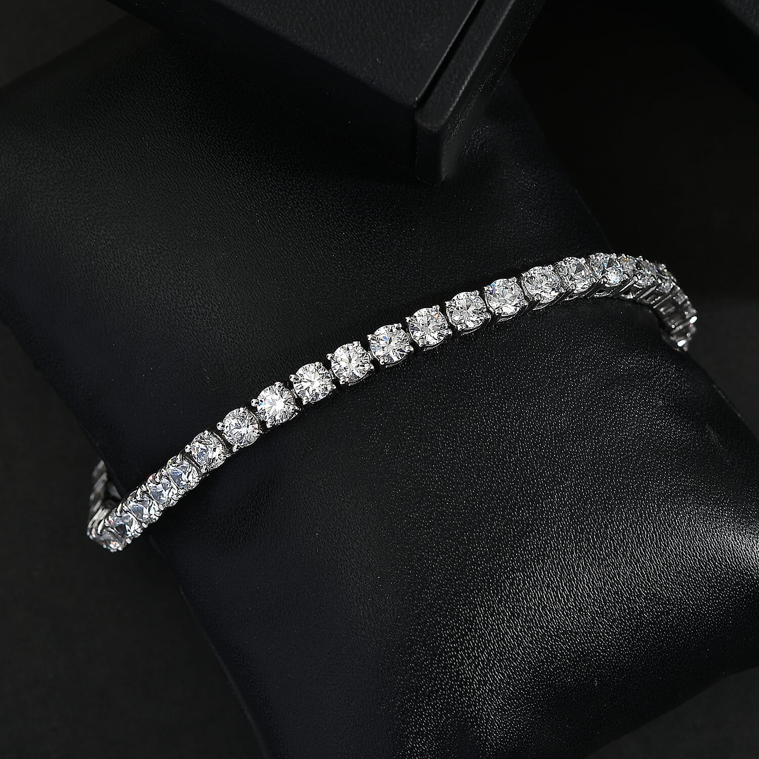 Swarovski Zirconia 12.75 ctw Platinum Over Sterling Silver Bracelet (7.25 In)