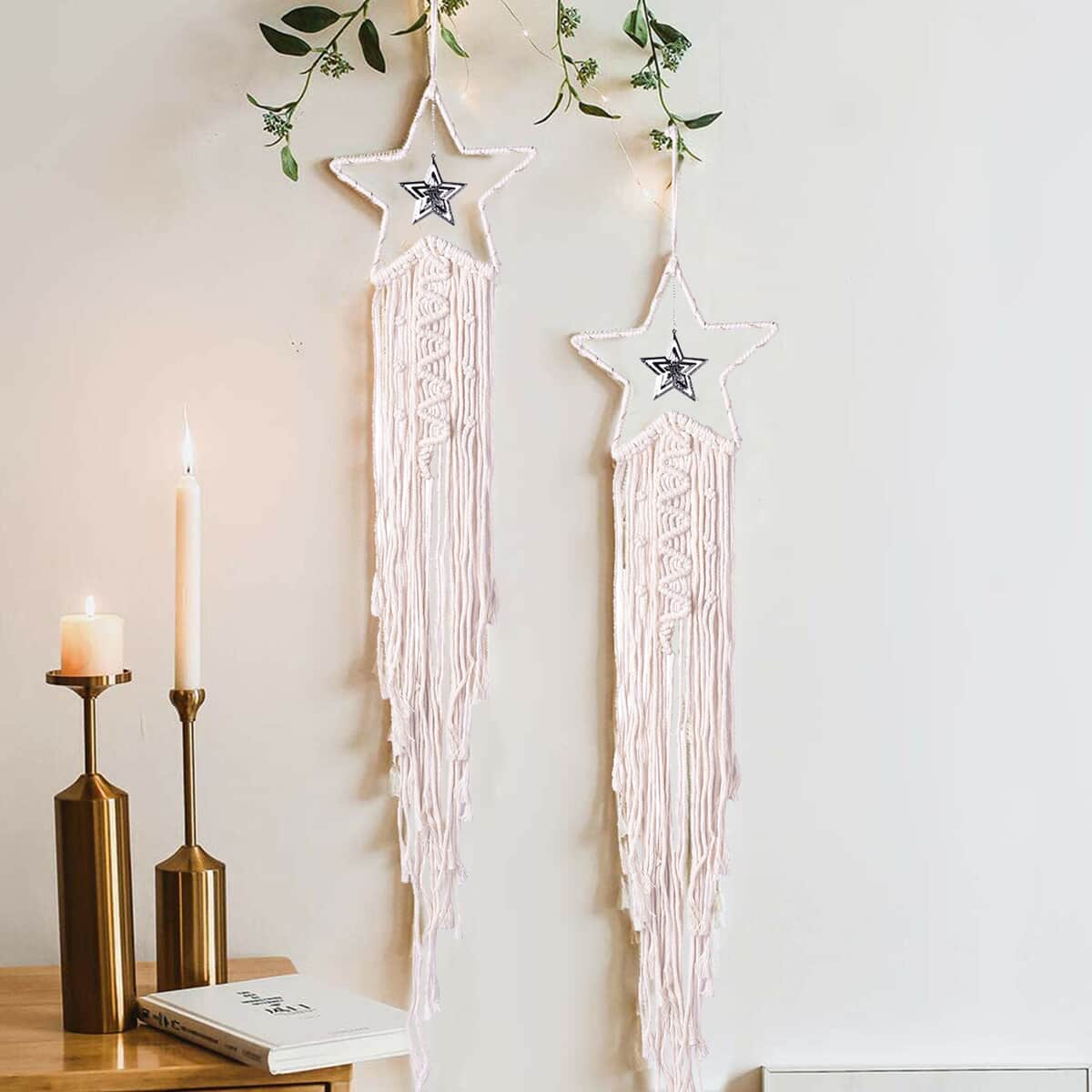 Beige Star-shaped Dream Catcher with LED Light (CR2032x2 Included) image number 1