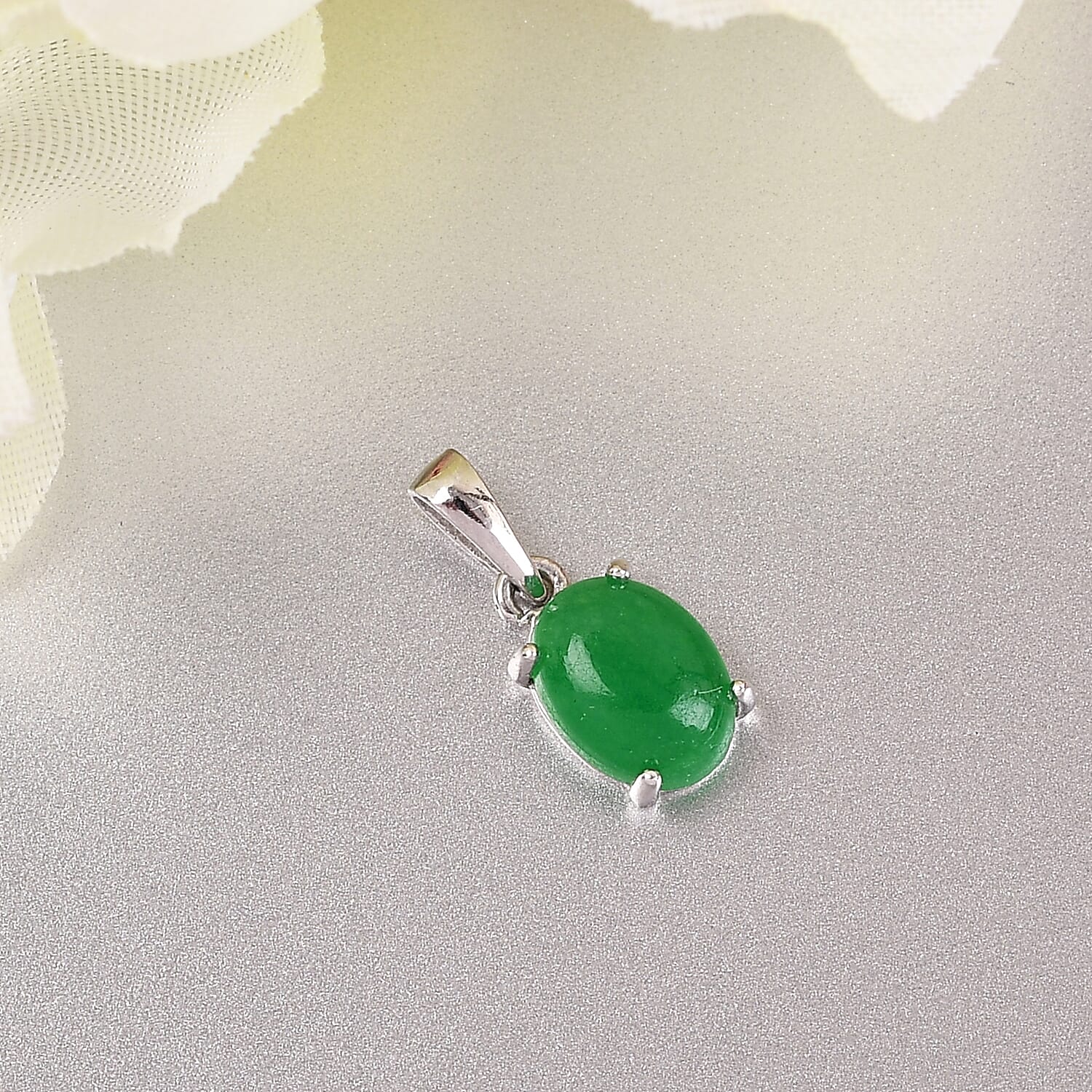 Premium Dyed Color Green Jade 1.10 ctrw Pendant without Chain in Platinum Over Sterling Silver