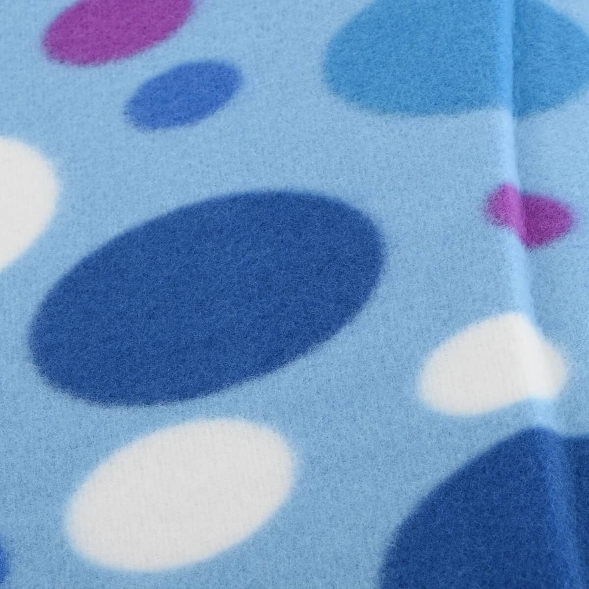 HOMESMART Multi Color Polka Dot Pattern Fleece Picnic Blanket image number 1