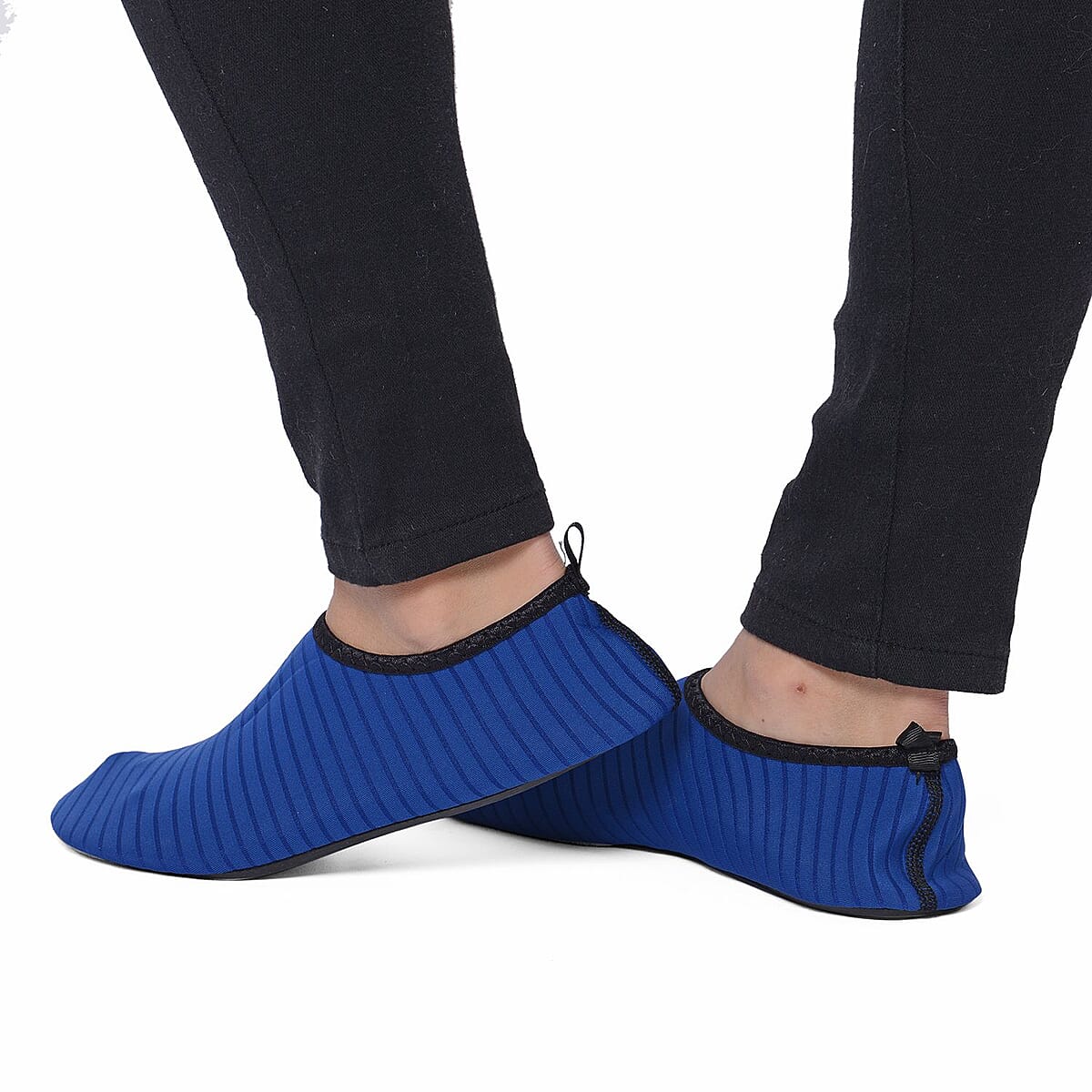 Navy Blue Women's and Men's Water Shoes Barefoot Quick-Dry Aqua Socks (Size 9-10) image number 1