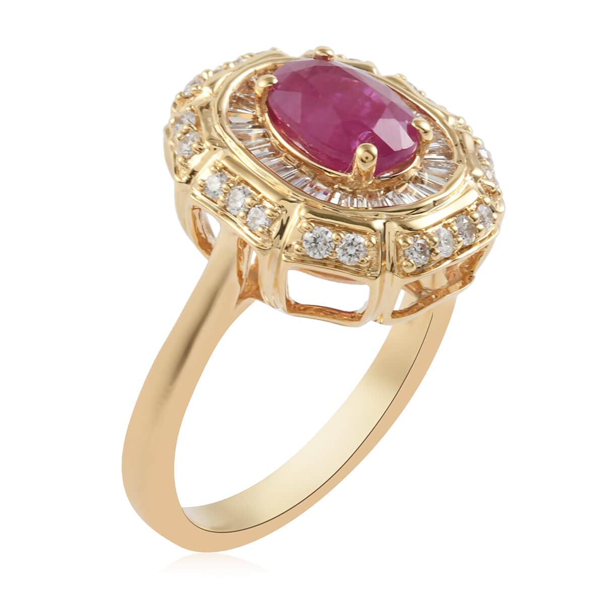 Iliana 18K Yellow Gold AAA Royal Ruby and G-H SI Diamond Cocktail Ring (Size 6.0) 7.40 Grams 1.75 ctw image number 2