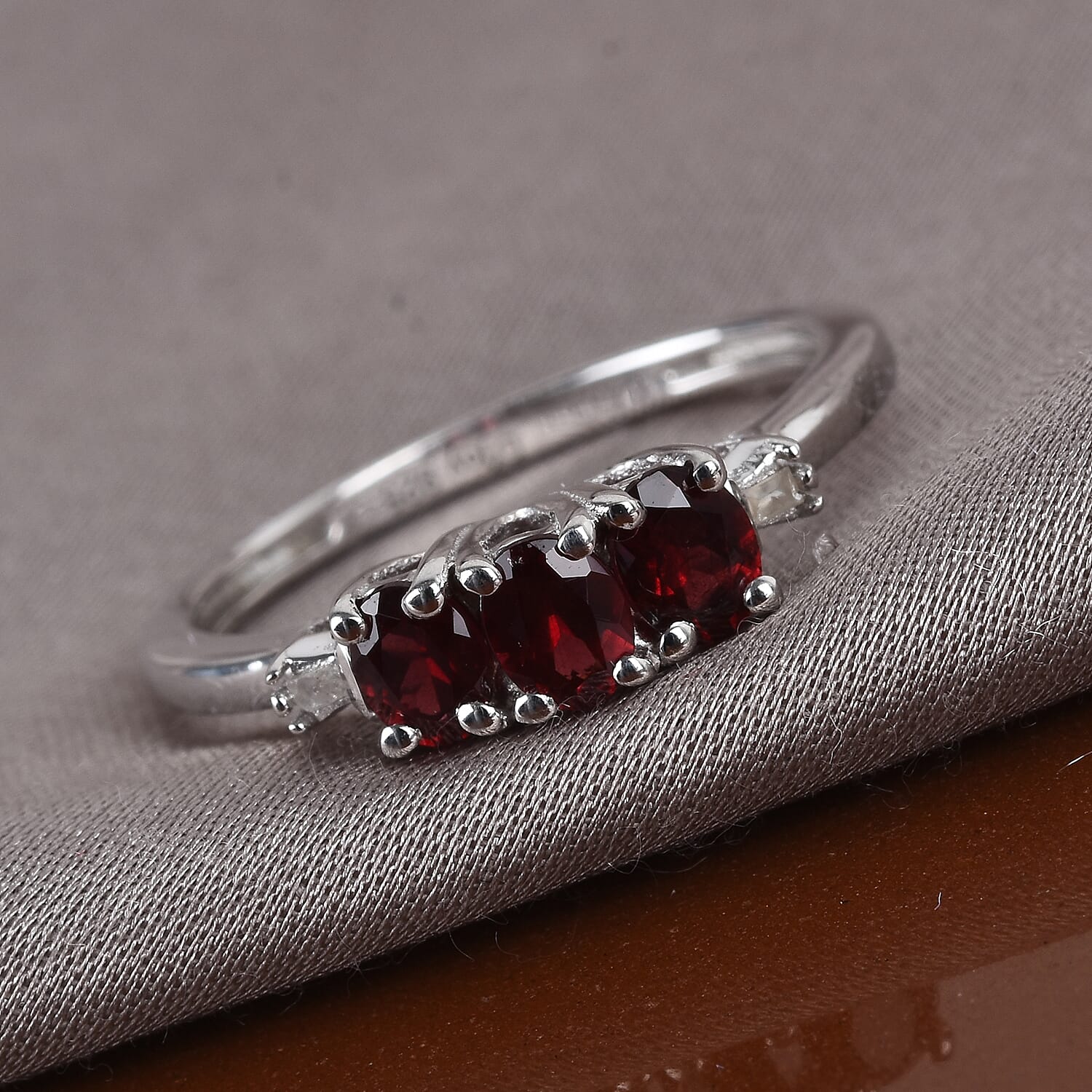 Anthill Garnet and Diamond Accent 3 Stone Ring in Platinum Over Sterling Silver (Size 10.0) 0.65 ctw