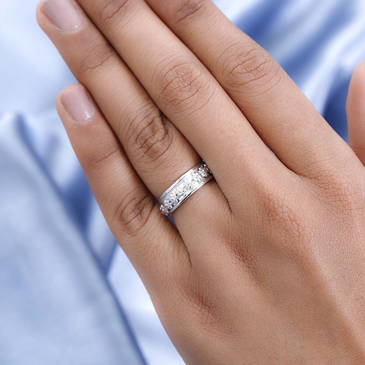 D'Joy Sterling Silver Floral Spinner Ring, Anxiety Ring for Women, Fidget Rings for Anxiety for Women, Promise Rings (4 g) (Size 11.00) image number 1