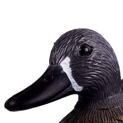 Lifelike Duck Statue Garden Decoration