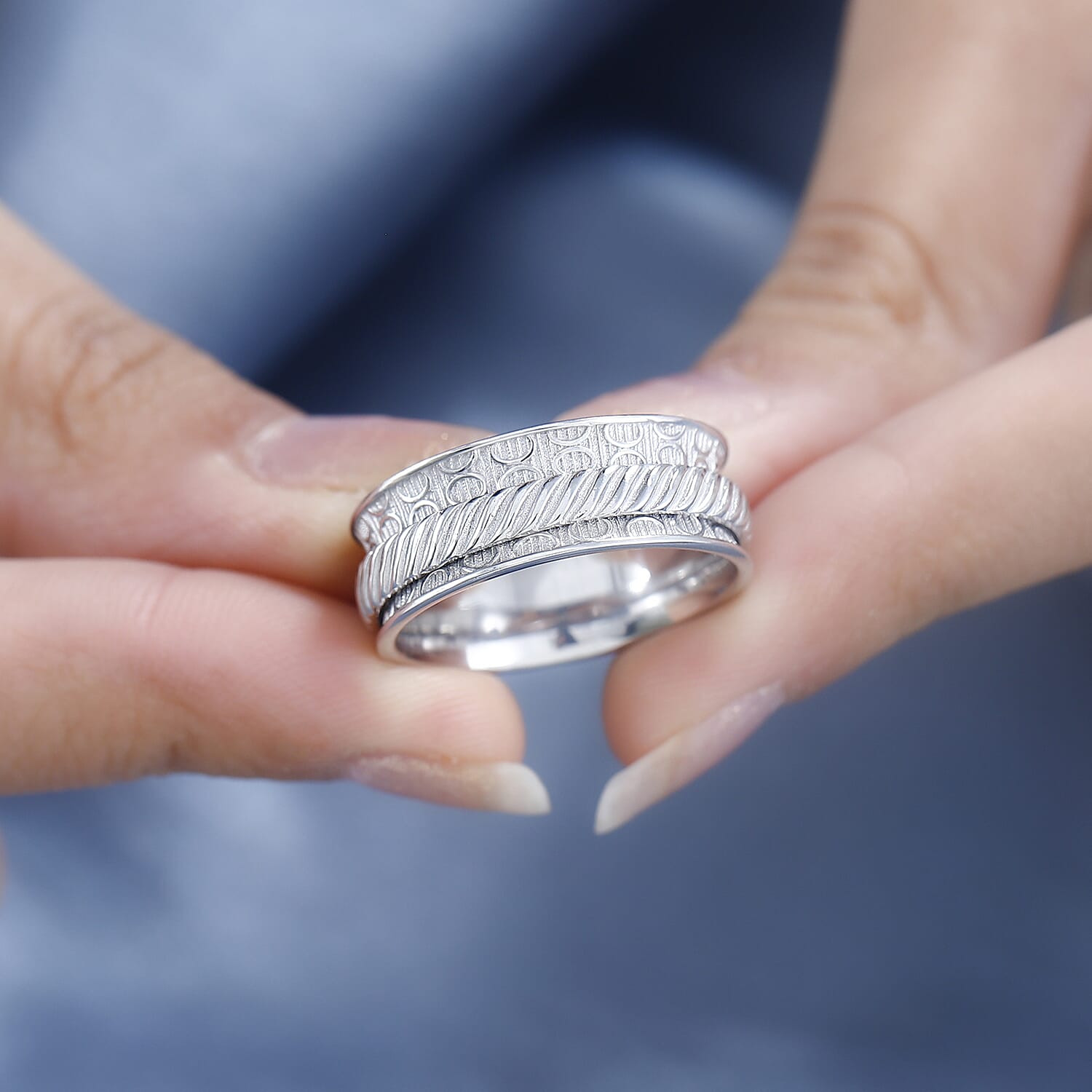 Fancy Ring in Sterling Silver (Size 9.0) 6.03 Grams