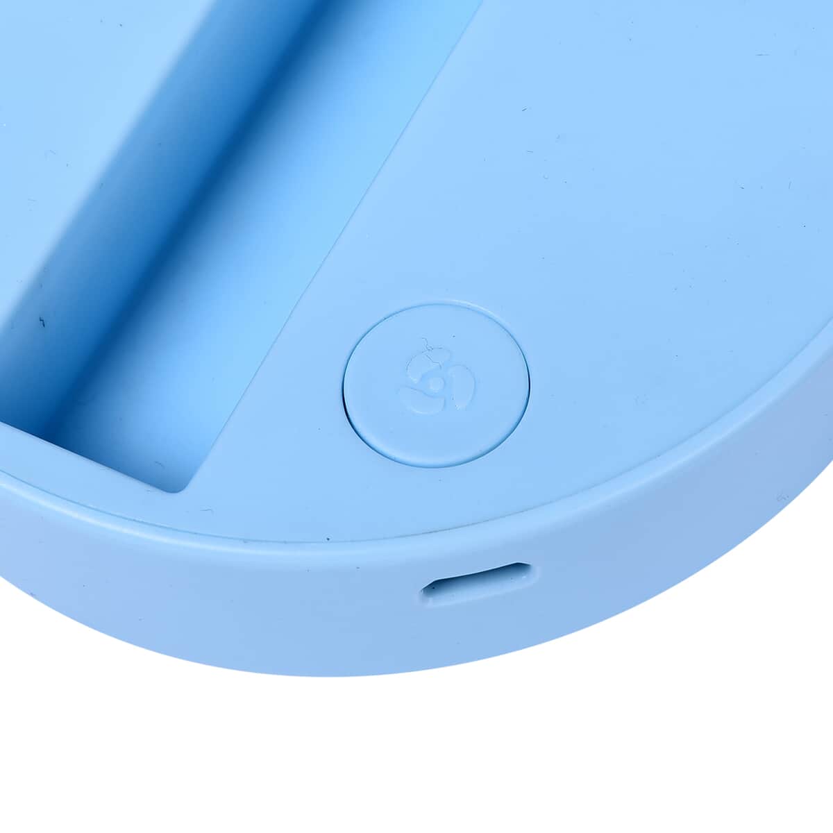 Blue Foldable Mini Fan, Portable Fan (4xAAA Not Included) image number 5