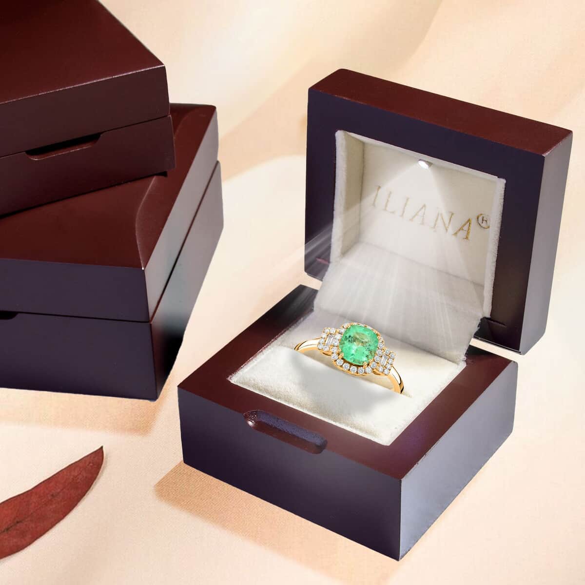Iliana 18K Yellow Gold AAA Boyaca Colombian Emerald and G-H SI Diamond Ring (Size 7.0) 1.50 ctw image number 6