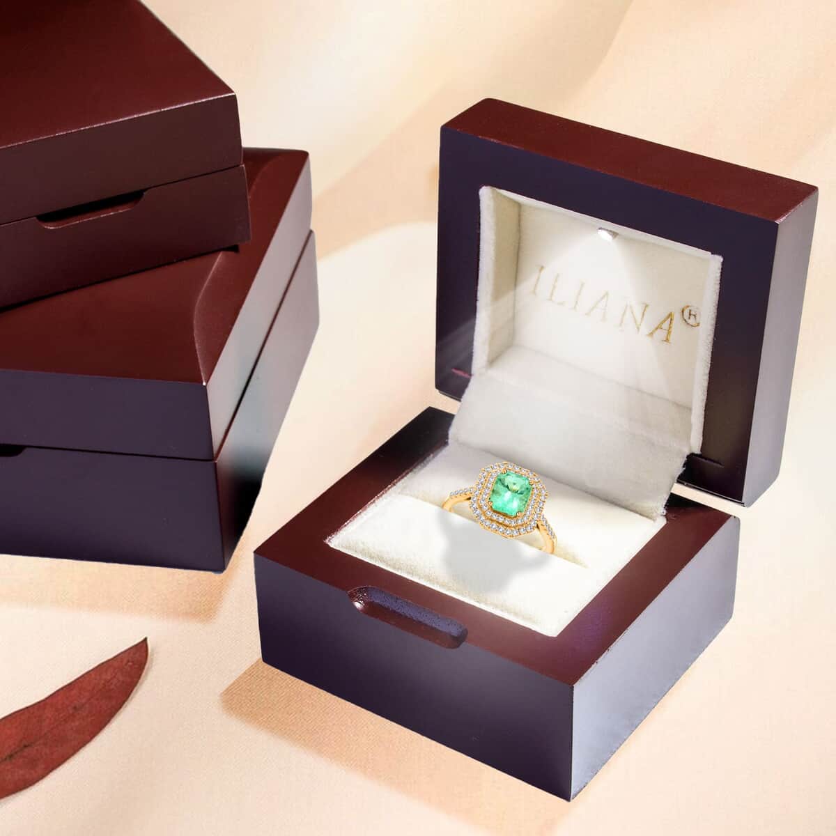 Iliana 18K Yellow Gold AAA Boyaca Colombian Emerald and G-H SI Diamond Ring (Size 8.0) 7.70 Grams 3.40 ctw image number 6