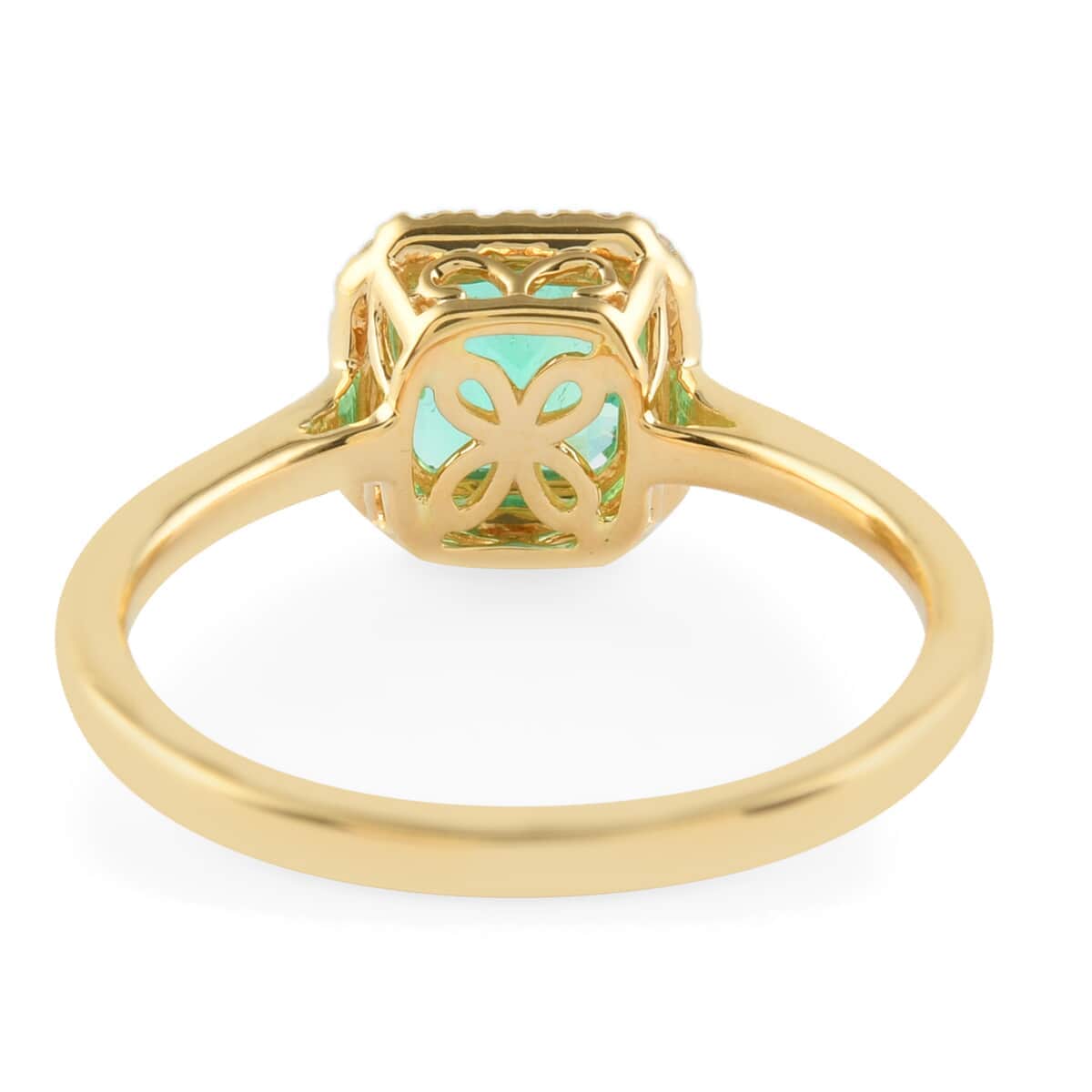 Iliana 18K Yellow Gold AAA Boyaca Colombian Emerald and G-H SI Diamond Halo Ring (Size 6.0) 1.10 ctw image number 3