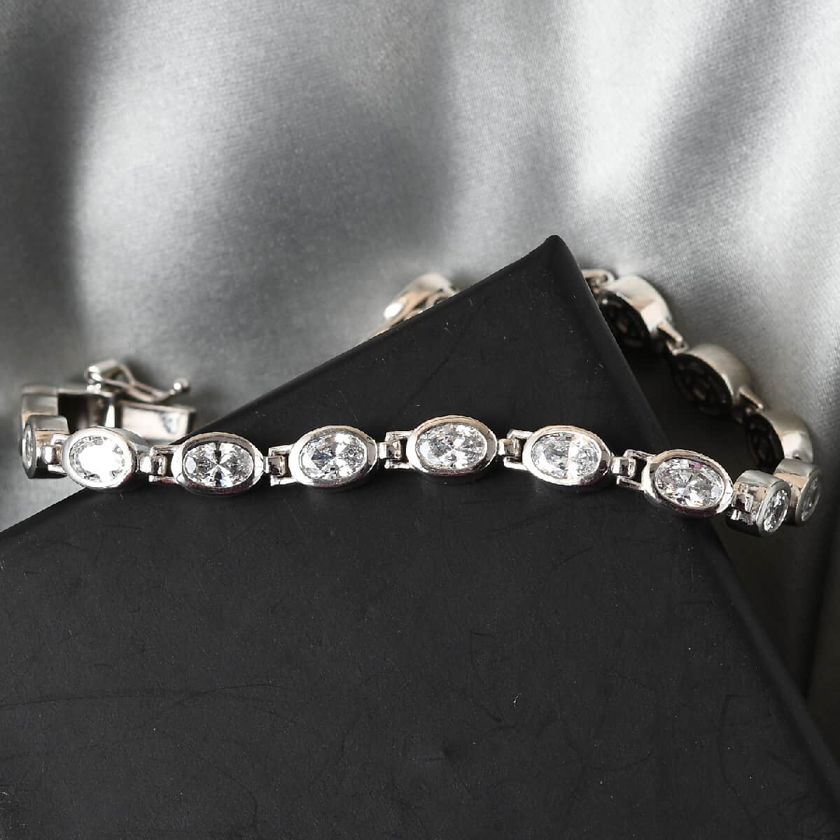 Lustro Stella Made with Finest CZ Bracelet in Platinum Over Sterling Silver (8.00 In) 13.15 ctw image number 1