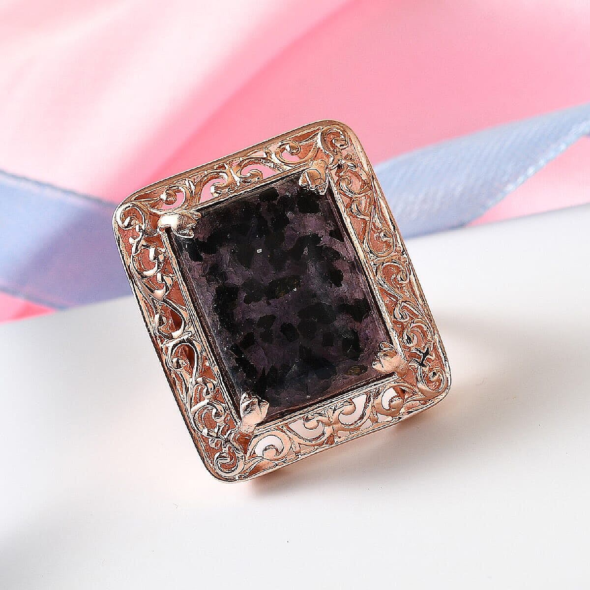 12.60 ctw Constituted Tanzanite & Thai Black Spinel Solitaire Ring in 14K RG Over Copper (Size 8.0) image number 1