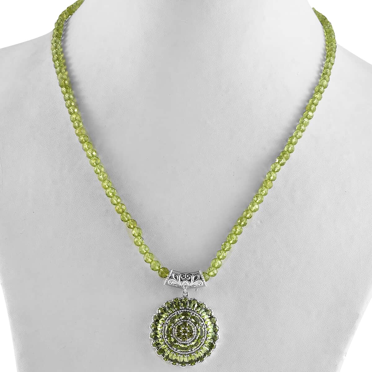 7.75 ctw Natural Arizona Peridot Pendant Necklace 20 Inch in Platinum Over Sterling Silver 10.80 Grams image number 2