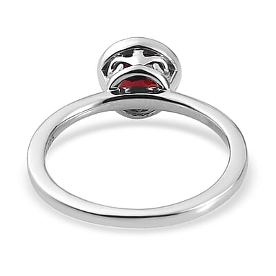 Mozambique Garnet Solitaire Ring in Platinum Over Sterling Silver (Size 8.0) 1.00 ctw