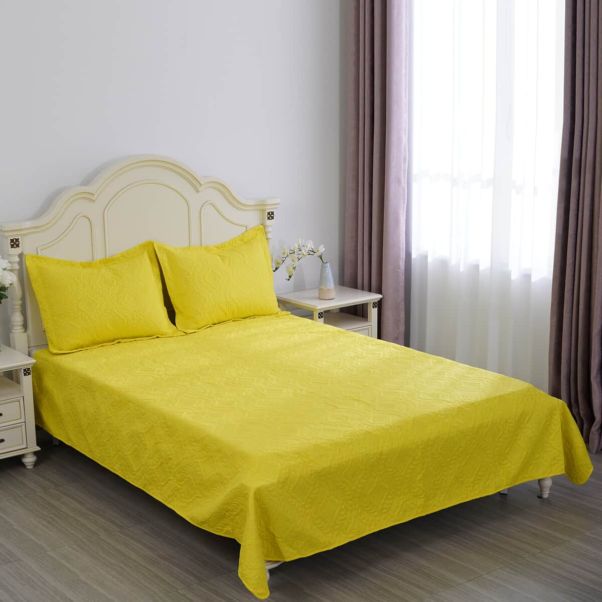 Homesmart 3 Pcs Solid Yellow Pinsonic Quilt Bedding Set - Queen Size image number 0