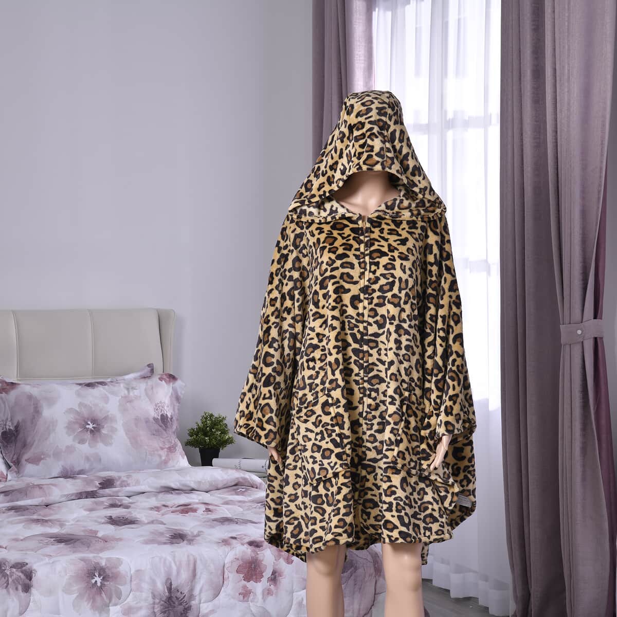 Homesmart Leopard Print Pattern Microfiber Hooded Wrap , Hood Wrap , Hooded Wrap Coat , Wrap Jacket with Hood image number 1