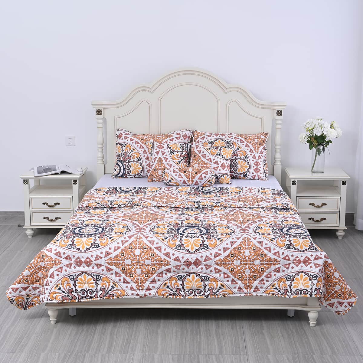 HOMESMART Yellow and Brick Flower Printed 6pcs Quilt Set - Queen (100% Microfiber) image number 1