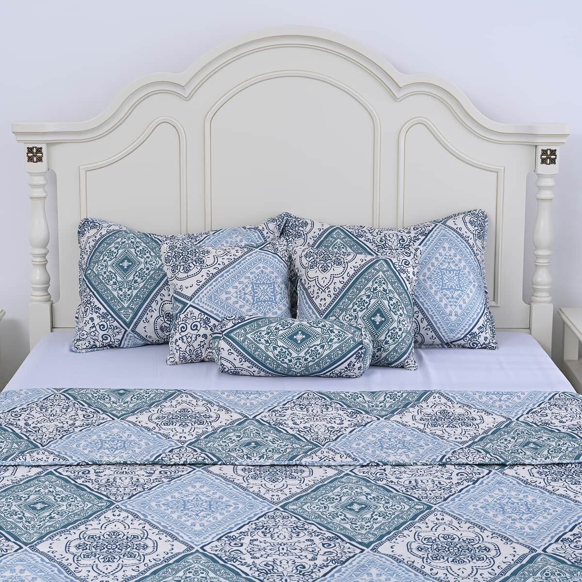 Homesmart Blue and Green Flower Printed 6pcs Quilt Set - Queen (100% Microfiber) image number 2
