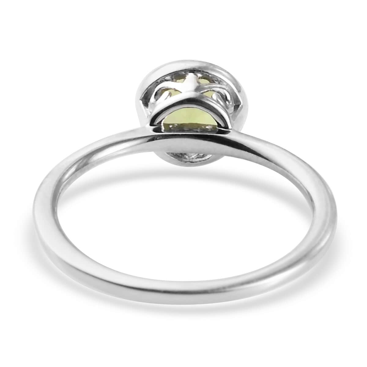 Peridot Solitaire Ring in Platinum Over Sterling Silver (Size 7.0) 0.90 ctw image number 4