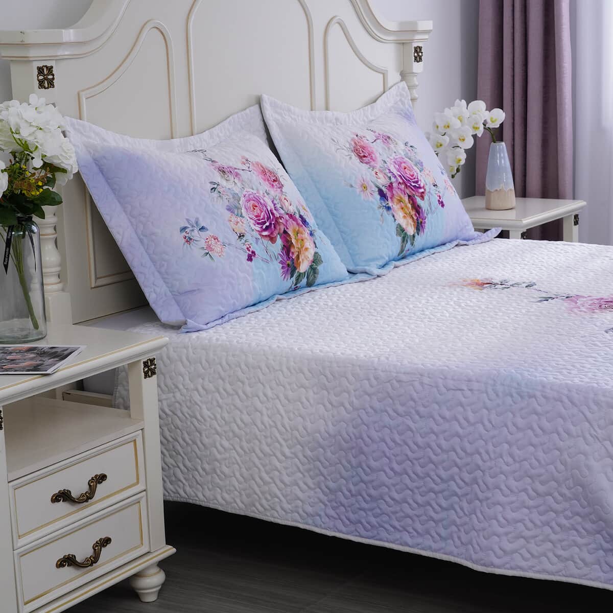 HOMESMART Peony Flower Digital Print 100% Microfiber Quilted Bedspread and 2 Pillow Shams - Queen image number 1