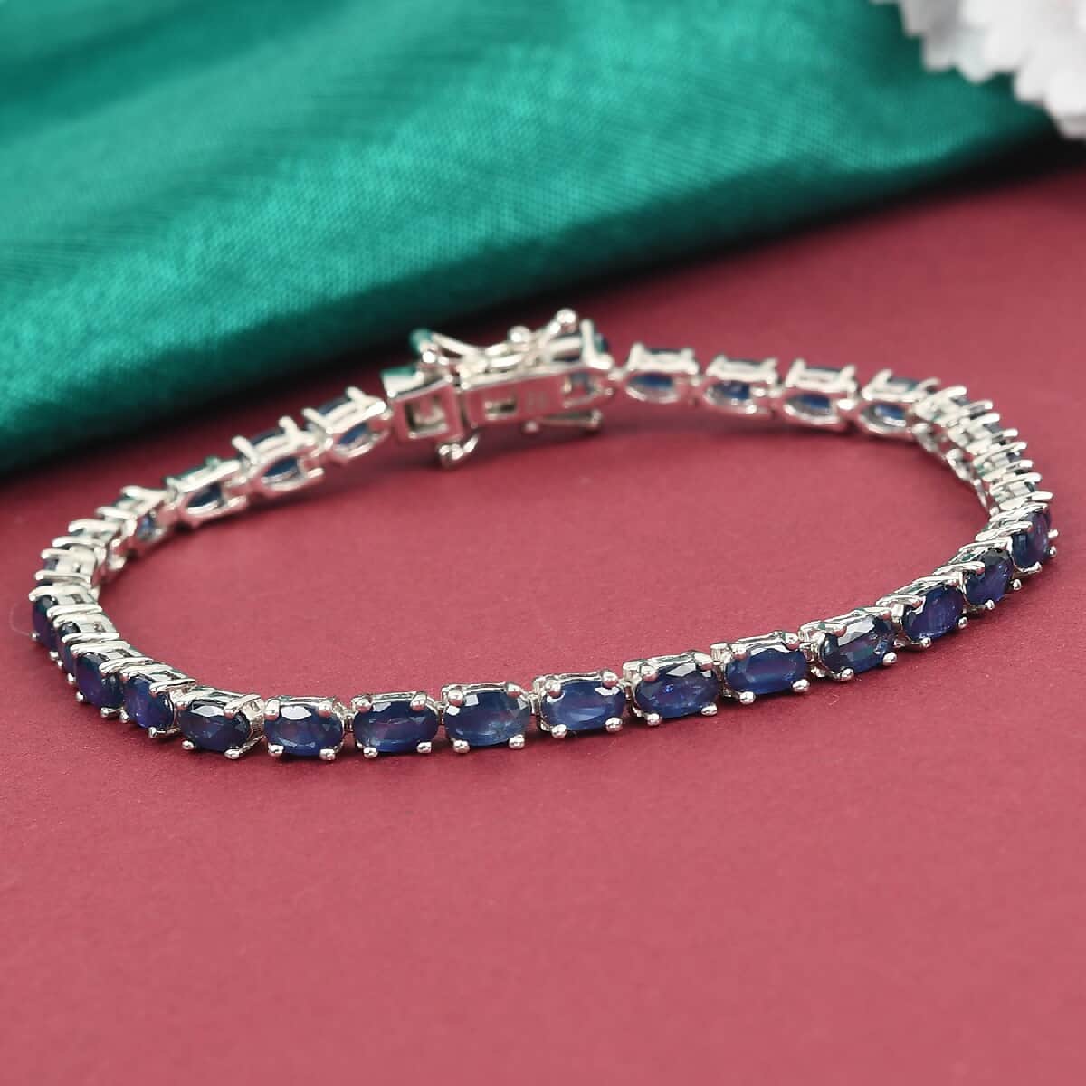 Kanchanaburi Blue Sapphire Tennis Bracelet in Platinum Over Sterling Silver (6.50 In) 7.30 Grams 8.65 ctw image number 1