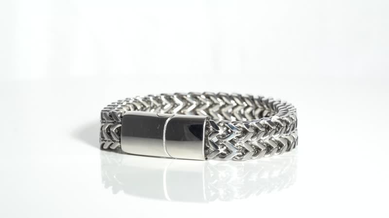 Fashionable Two Row Spiga Chain Bracelet in Stainless Steel (7.50 In)