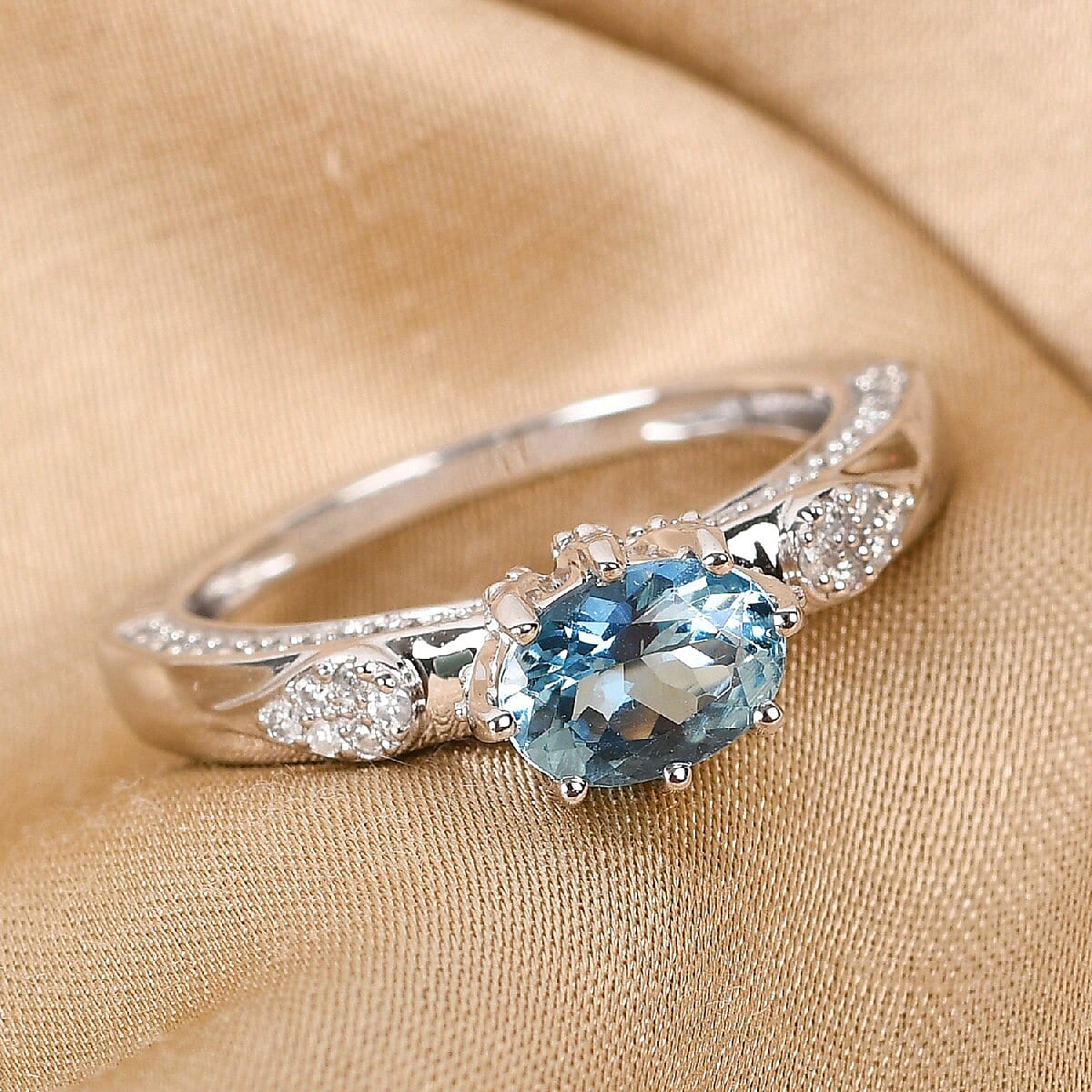 Luxoro 10K White Gold Premium Santa Maria Aquamarine and Diamond Ring (Size 10.0) 1.10 ctw