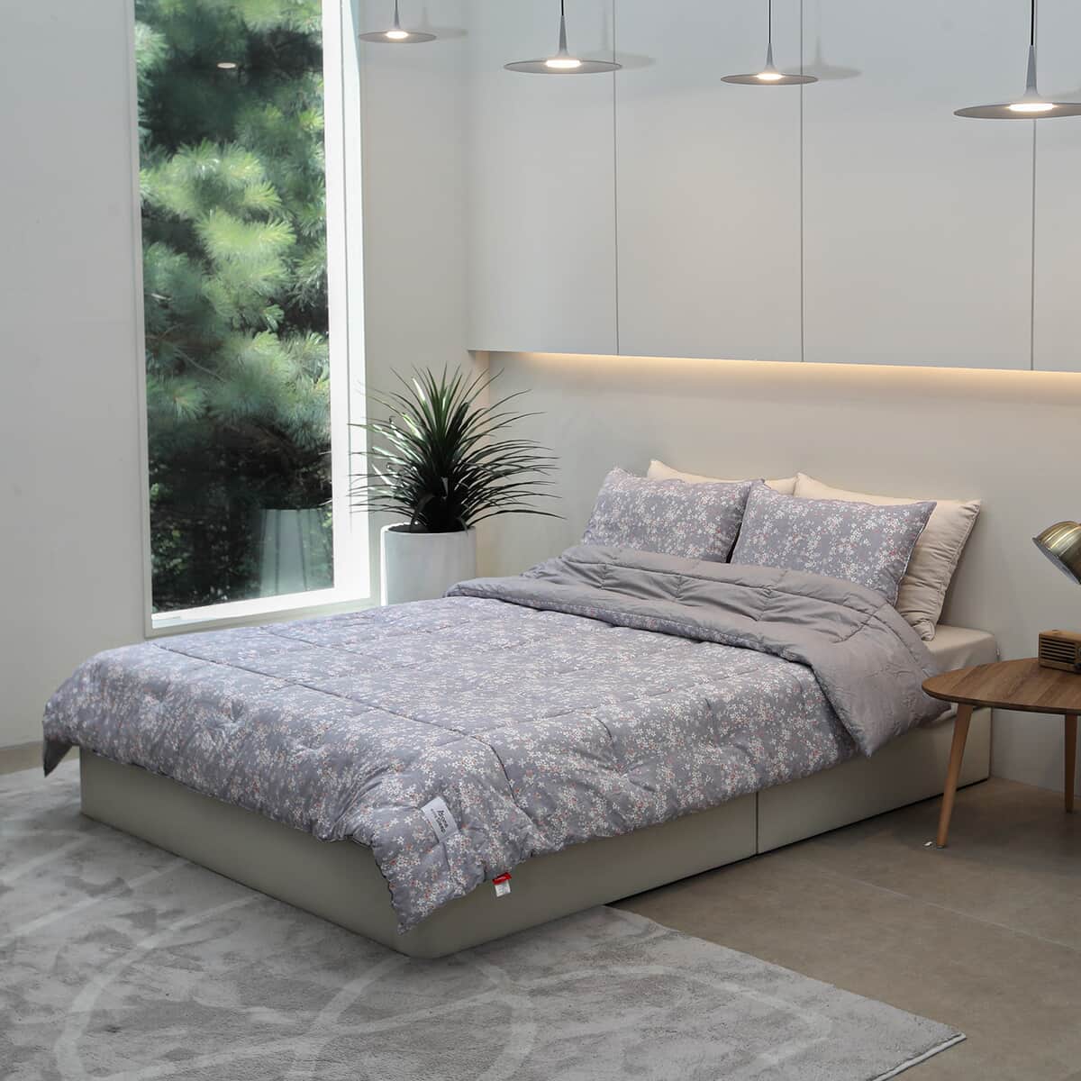 Aroma Sleep Comforter with Lavender Scented Antibacterial Technology - Gray (Queen) , Best Bed Comforter , Cozy Comforter Blanket , Cotton Comforter image number 0