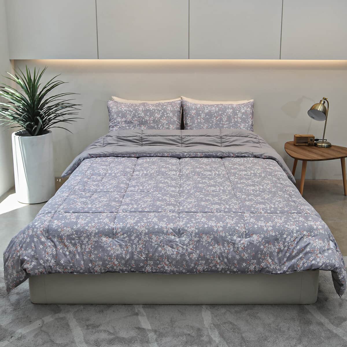 Aroma Sleep Comforter with Lavender Scented Antibacterial Technology - Gray (Queen) , Best Bed Comforter , Cozy Comforter Blanket , Cotton Comforter image number 2