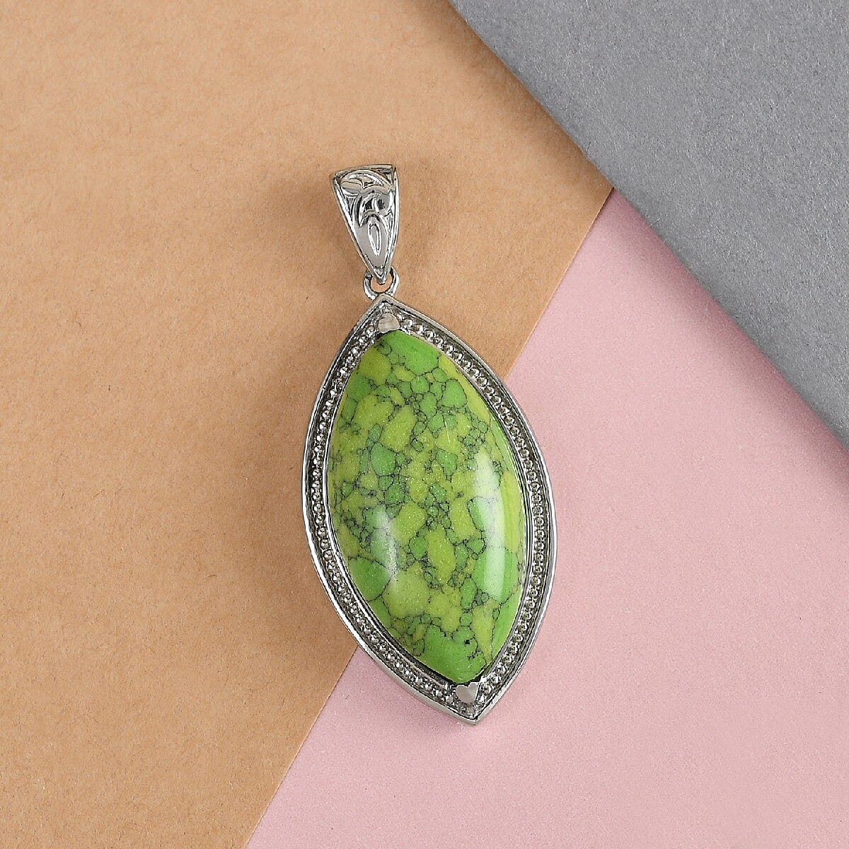 Green Howlite - Product card gallery slide 2 (9431195910399)