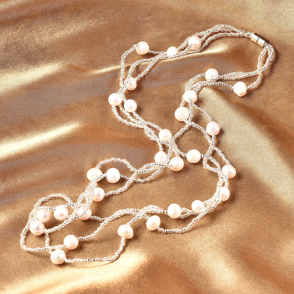 5-7mm White Freshwater Cultured Pearl and Glass Necklace 18 Inches in Silvertone image number 1