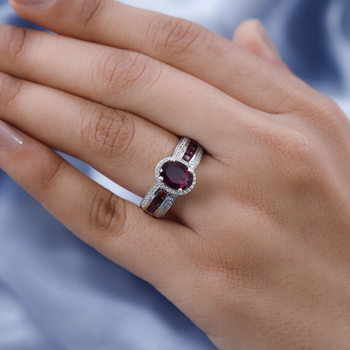 Premium Tanzanian Wine Garnet and White Zircon Ring in Platinum Over Sterling Silver (Size 8.0) 3.35 ctw image number 2