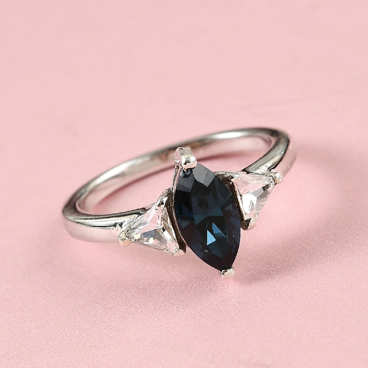 Montana & White Crystal 3 Stone Ring in Platinum Over Sterling Silver (Size 9.0) image number 1