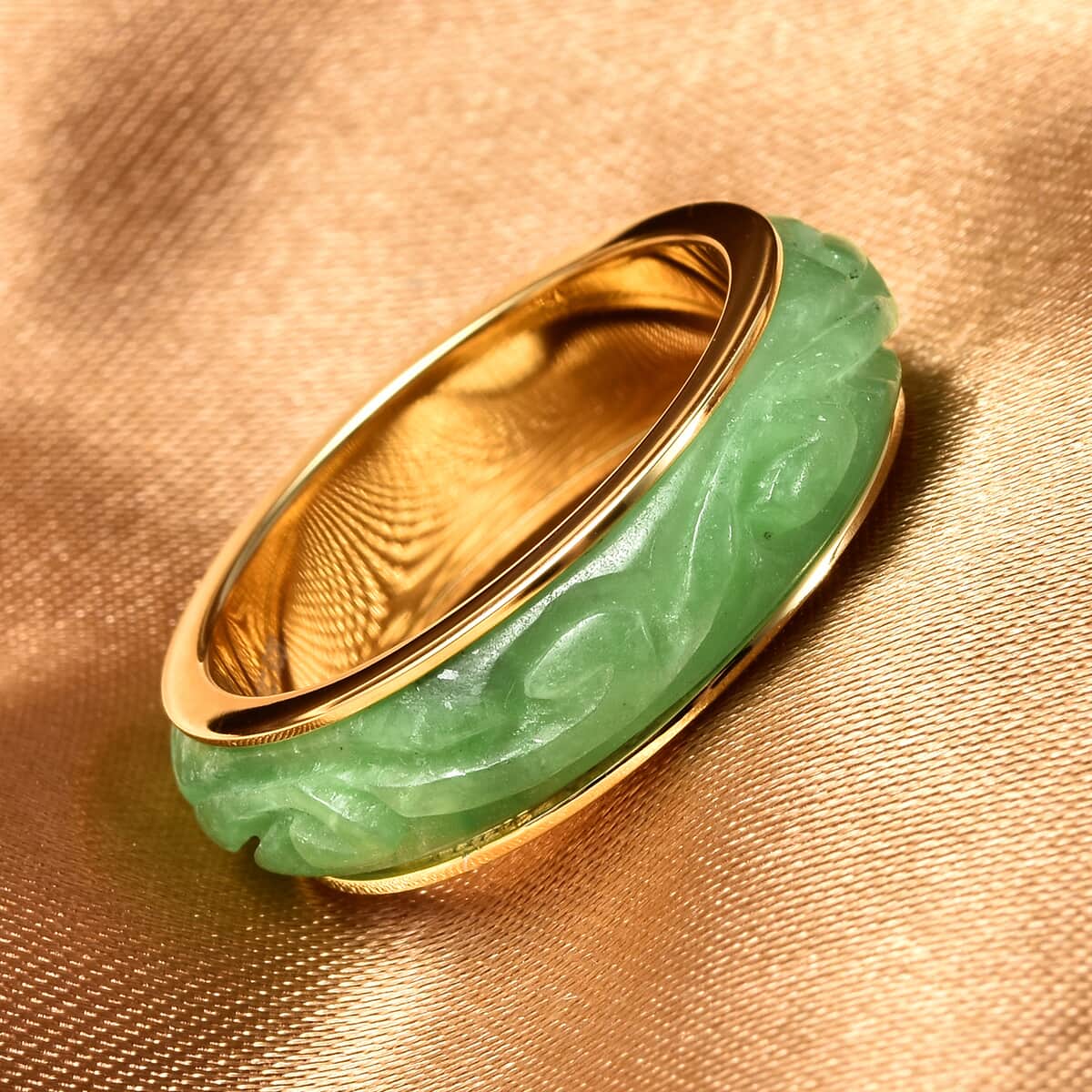 Green Jade (D) Carved Spinner Ring in Vermeil Yellow Gold Over Sterling Silver (Size 8.0) 8.25 ctw image number 1