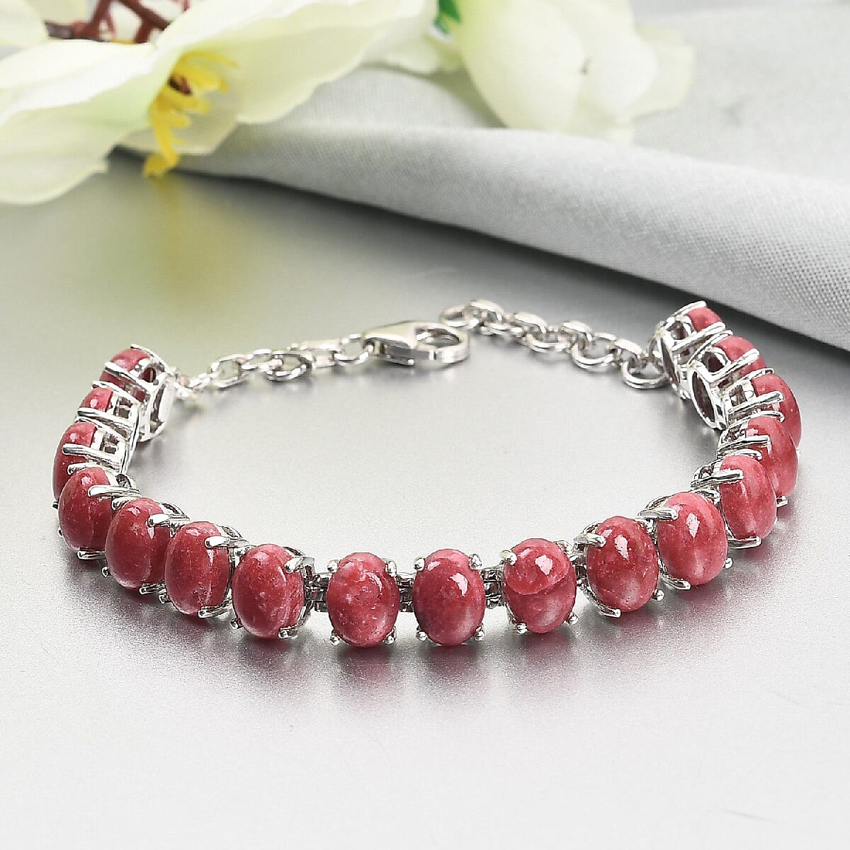 Norwegian Thulite Bracelet in Platinum Over Sterling Silver (7.25 In) 8.75 Grams 25.75 ctw