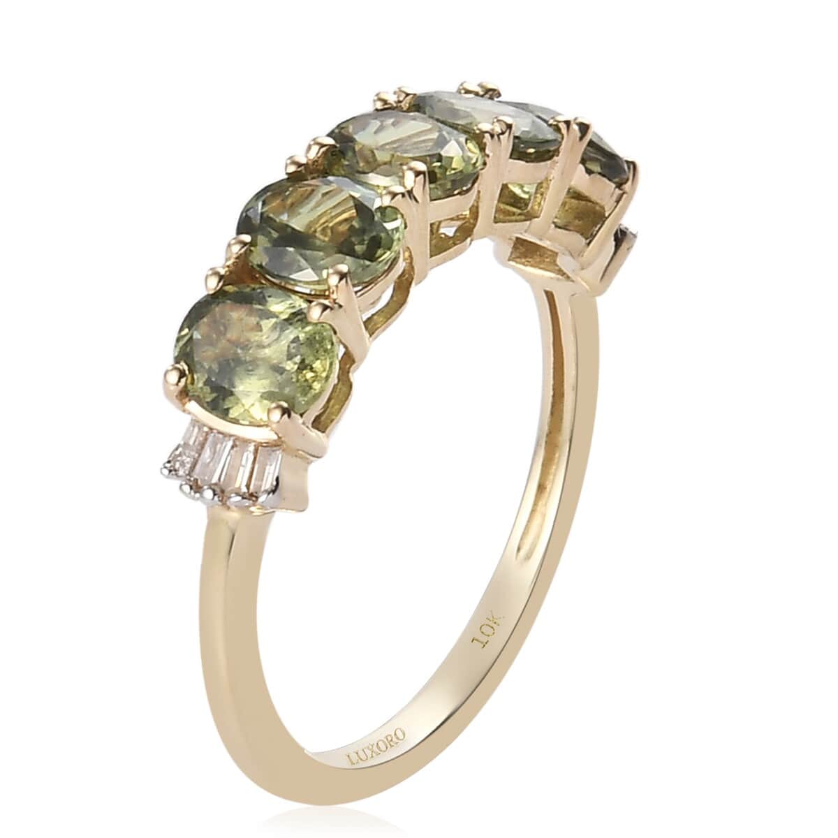 LUXORO Premium Natural Ambanja Demantoid Garnet and Diamond 5 Stone Ring in 10K Yellow Gold (Size 9.0) 2.25 ctw image number 3