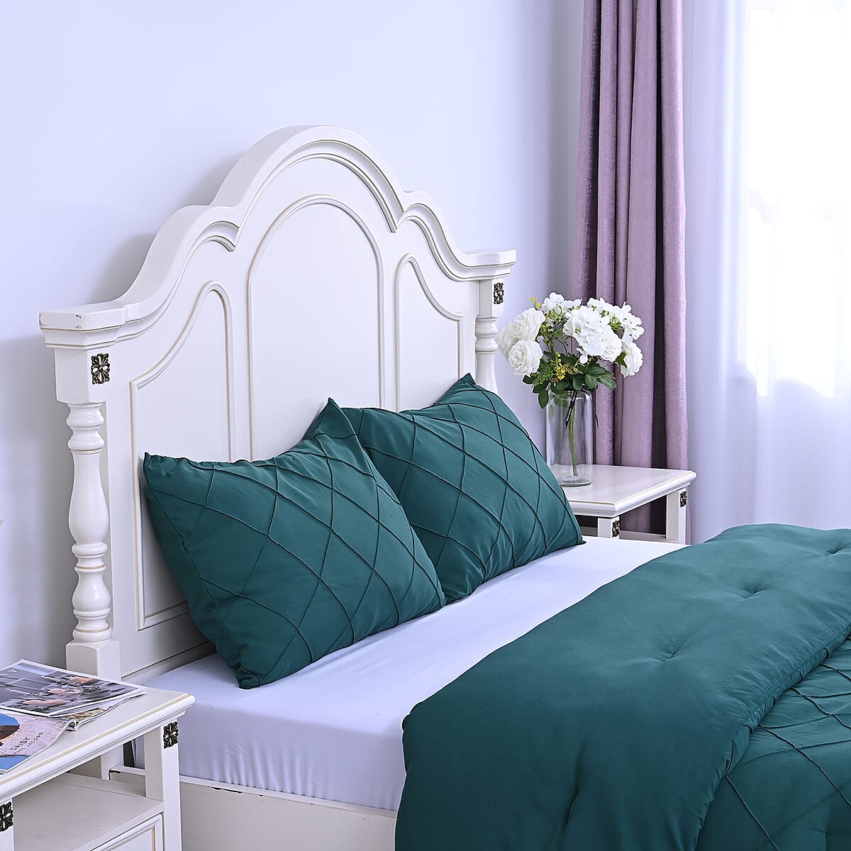 Homesmart Green Solid Microfiber Quilt and Set of 2 Shams - Queen image number 2