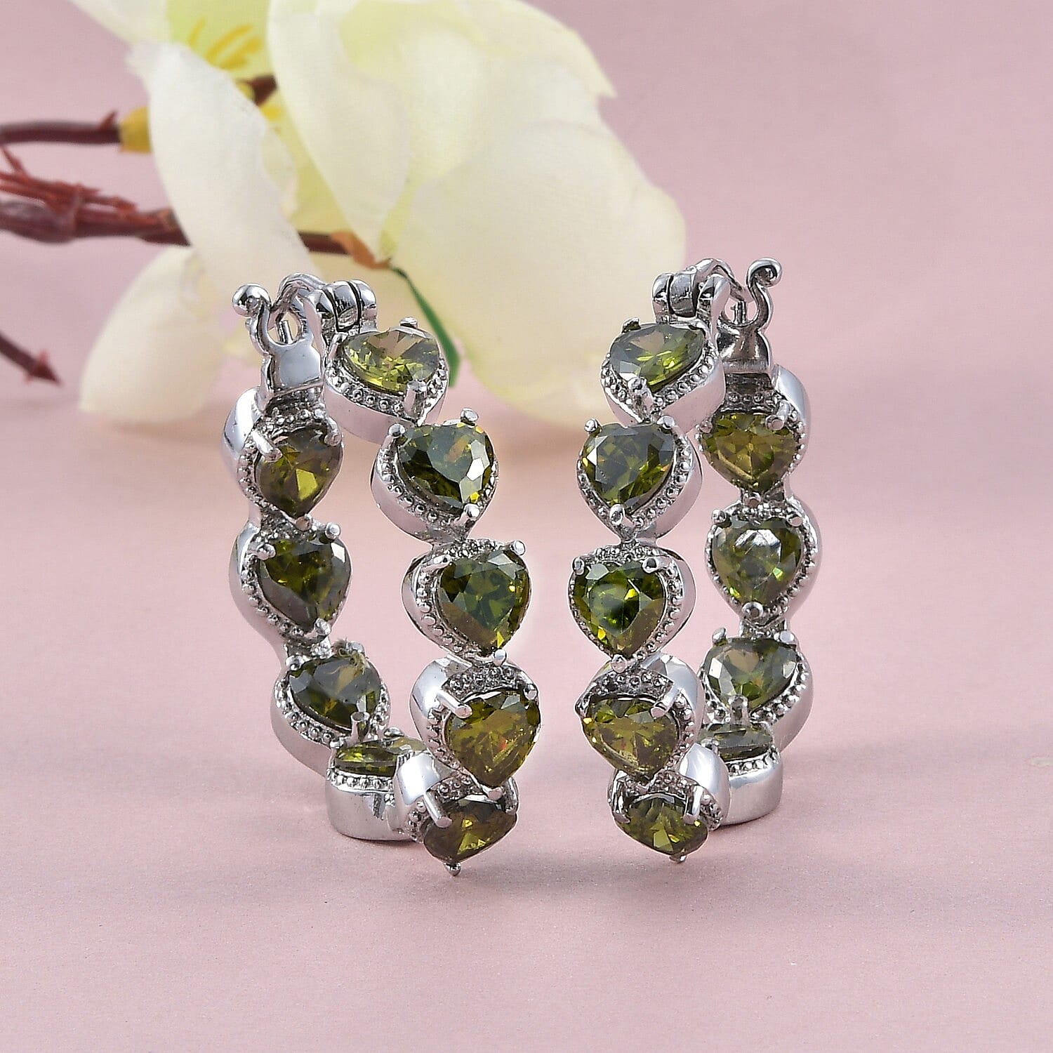 Simulated Peridot - Product card gallery slide 2 (9431208034559)