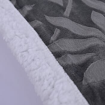 Gray & White - Product card gallery slide 4 (9431189487871)