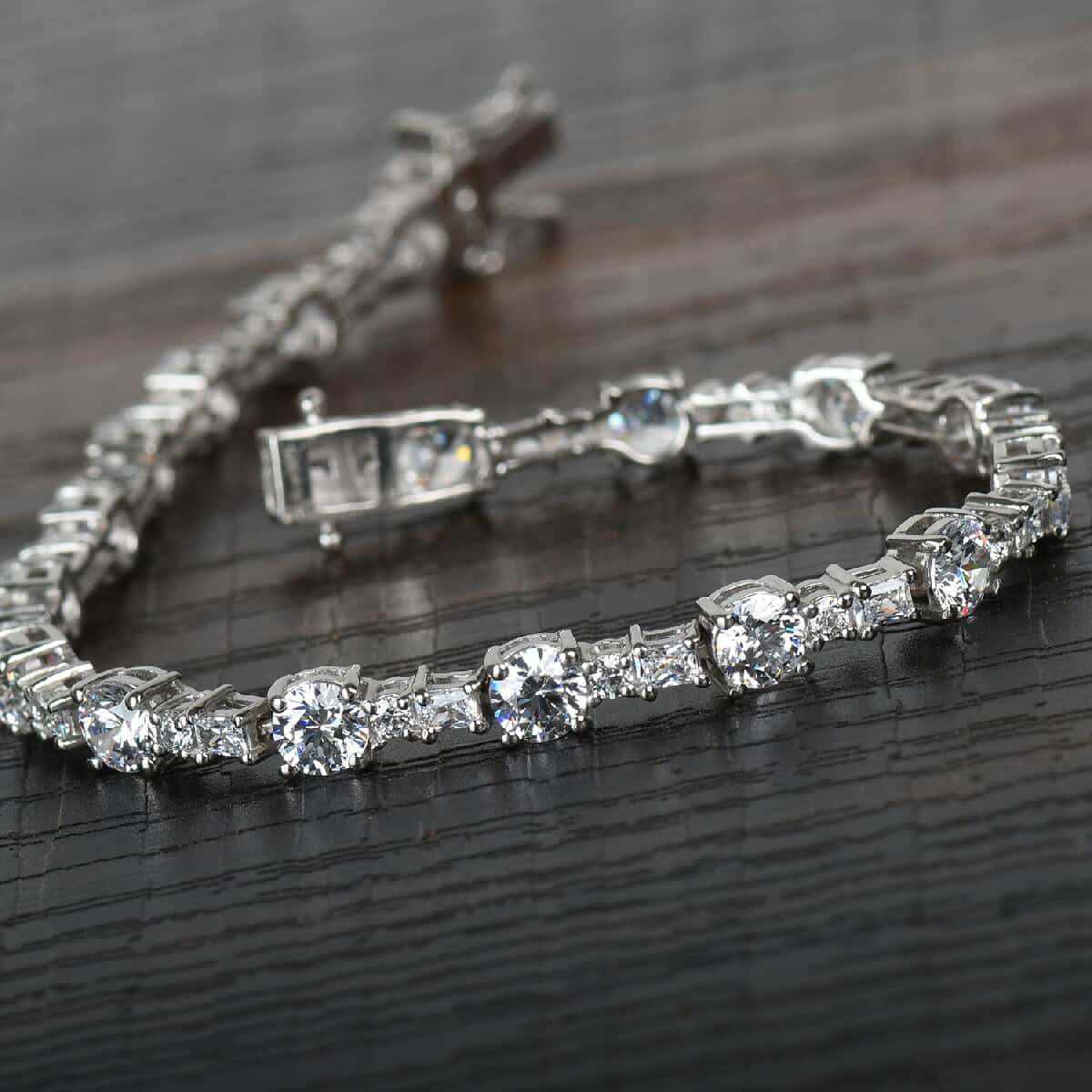 Lustro Stella Made with Finest CZ Bracelet in Platinum Over Sterling Silver (7.25 In) 9 Grams 15.20 ctw image number 1