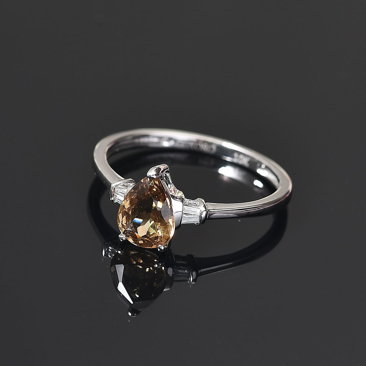 Luxoro 10K White Gold Premium Merelani Color Change Garnet and G-H I3 Diamond Ring (Size 7.0) 1.20 ctw image number 1